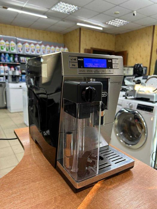 Кавомашина DeLonghi 
PrimaDonna XS
ETAM 36.366 MB з Німечинни Б\В