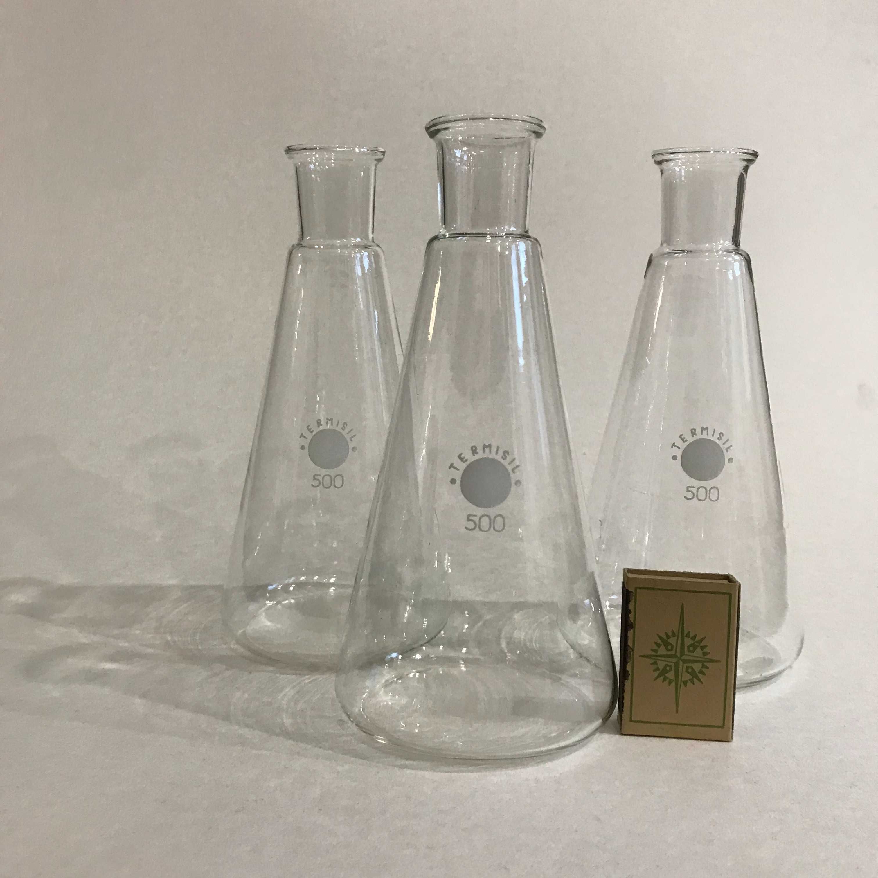 Szkło laboratoryjne - kolba 500 ml, bez szlifu ( 30 szt )