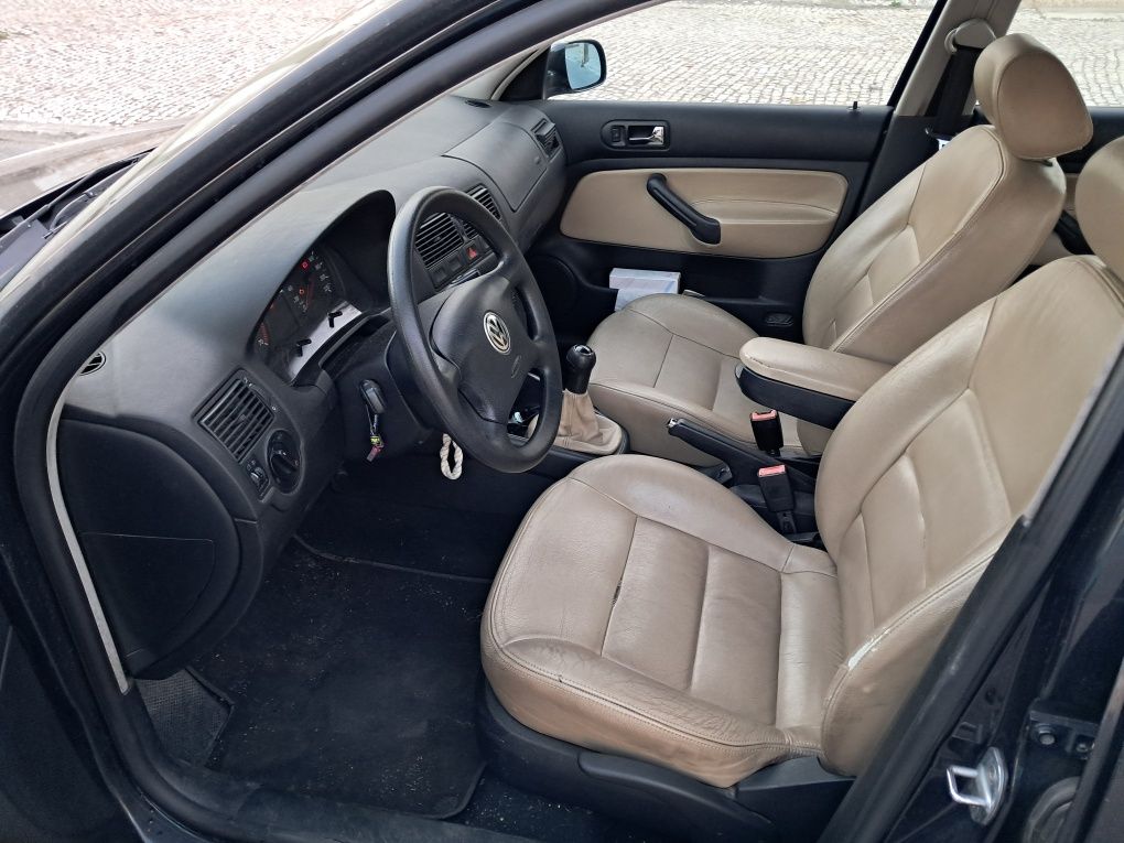 VW Golf variant 1,600