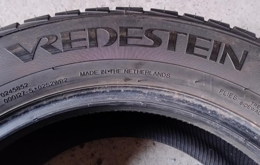 Шини зимові R16 225/60 Vredestein Quatrac 3