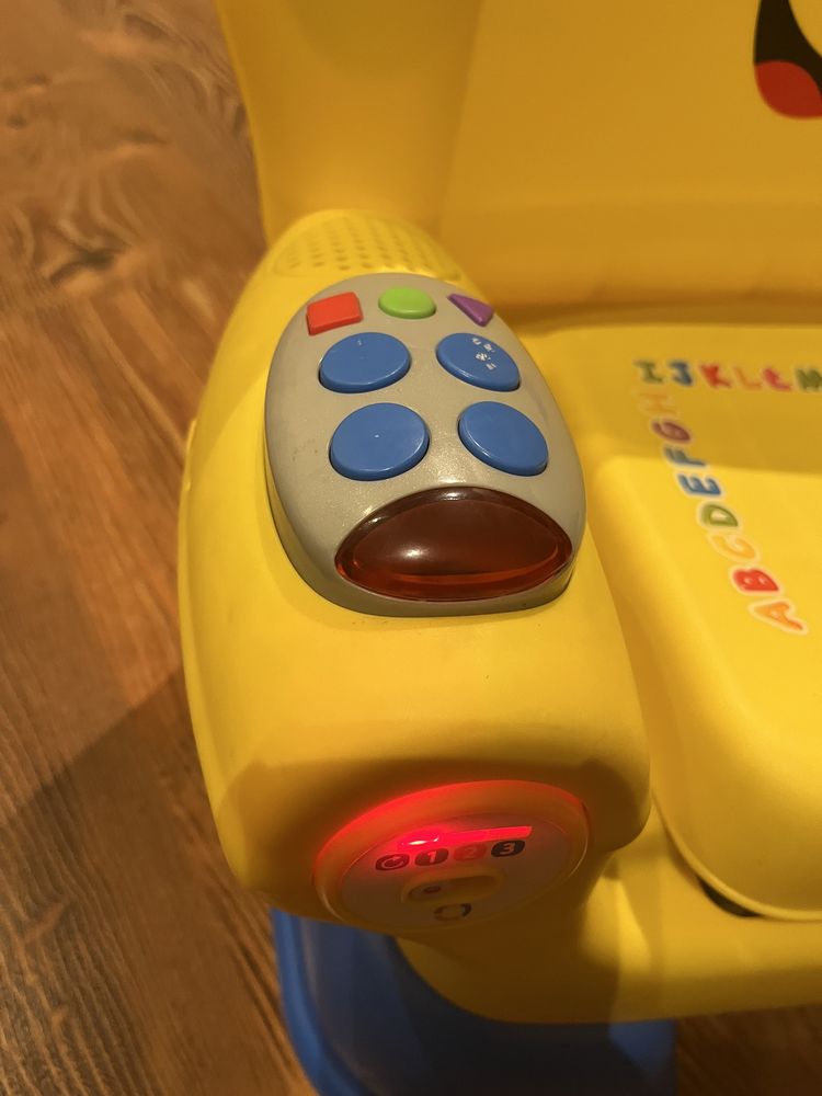 Fotelik edukacyjny Fisher Price