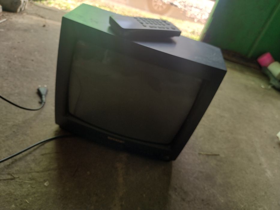 Продається телевізор SHARP