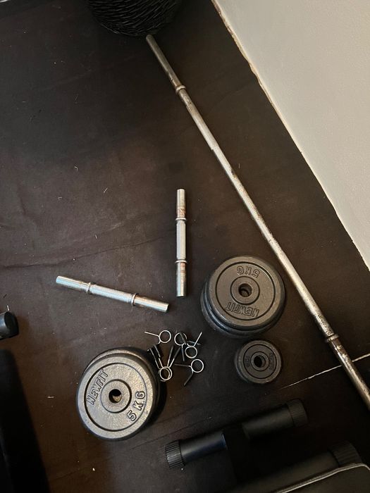 Conjunto musculação 1 barra + 2 barras halteres + 8 discos 5 kg