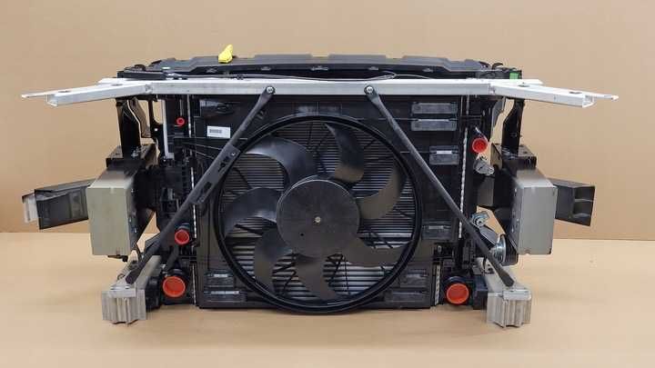 Volvo xc90 II передня панель,телевізор