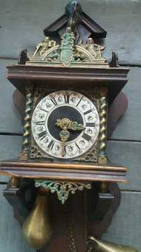 stary mosiężny zegar