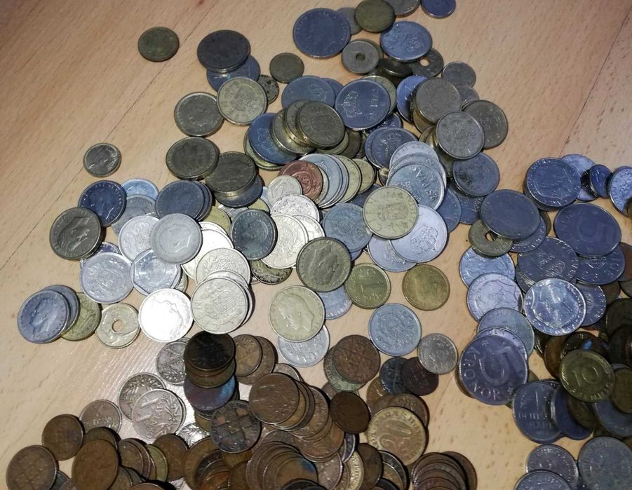 VENDA AO KILO - Mix moeda Portuguesa e estrangeira / 10€ cada Kilo