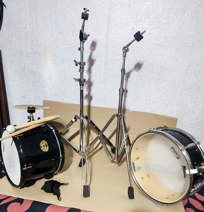 Продажа ударных инструментов, стоек барабанов