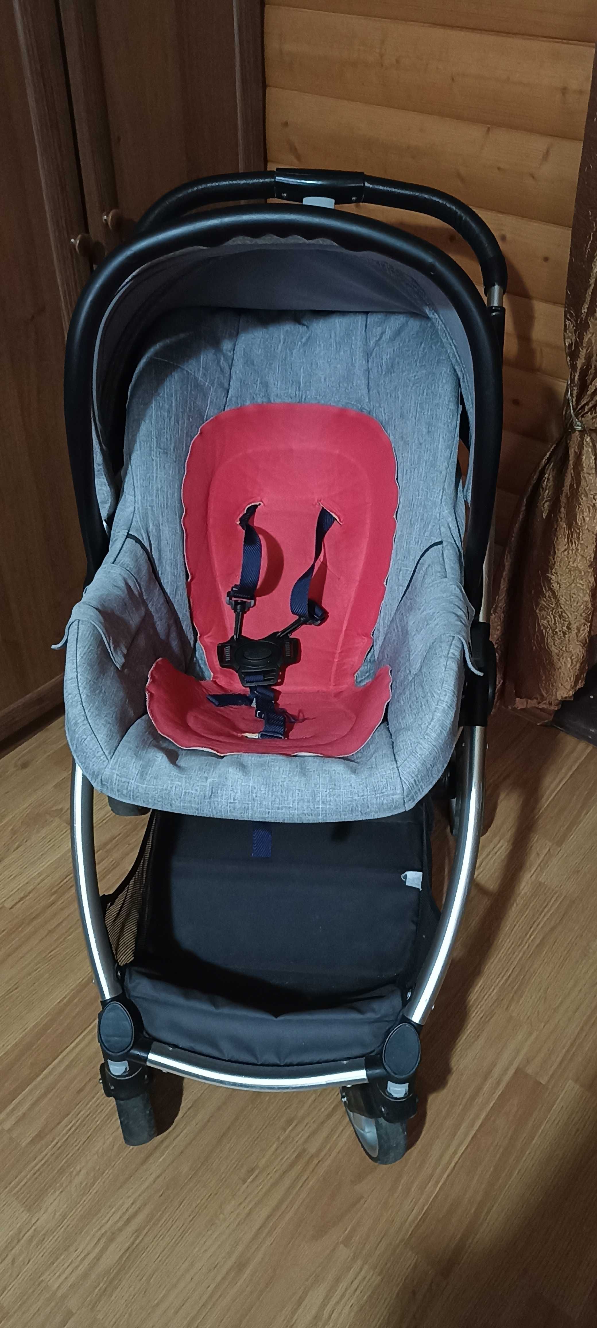 Продам коляску 3 в 1
