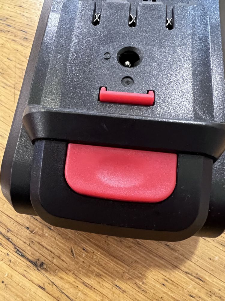 Bateria mini motosserra portátil 24V - NOVO