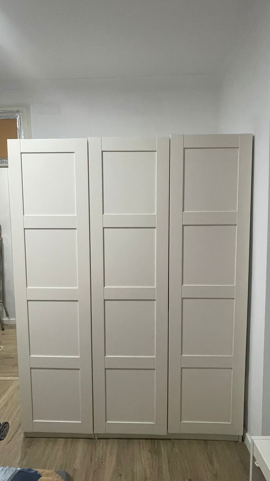 guarda roupa semi novo
