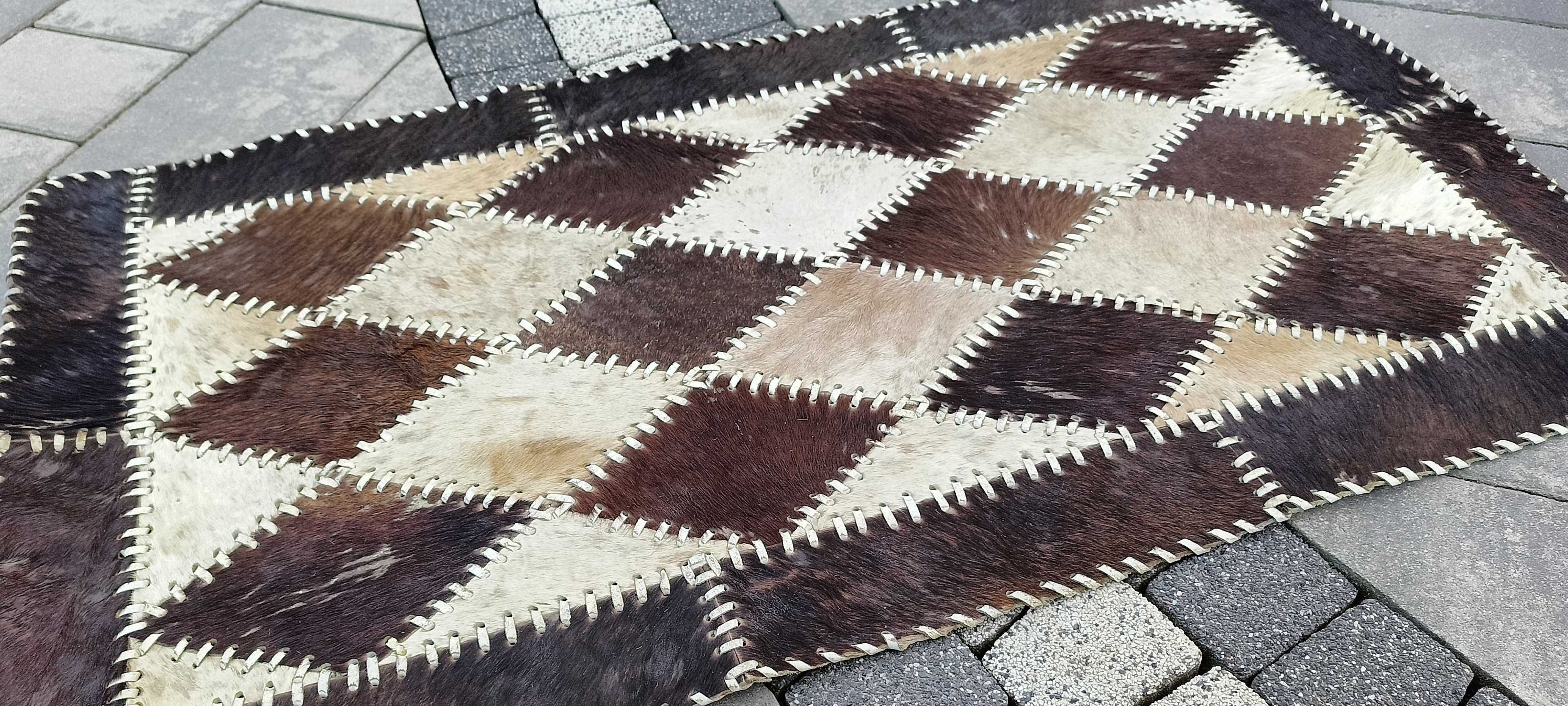 Patchwork dywan krowa skóra bydlęca 108 x 60 cm skóra z krowy
