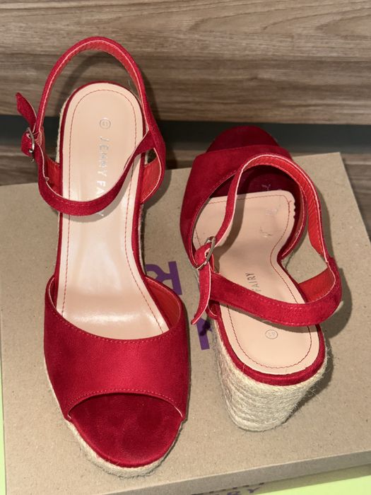 Sandały na Koturnie i Platformie