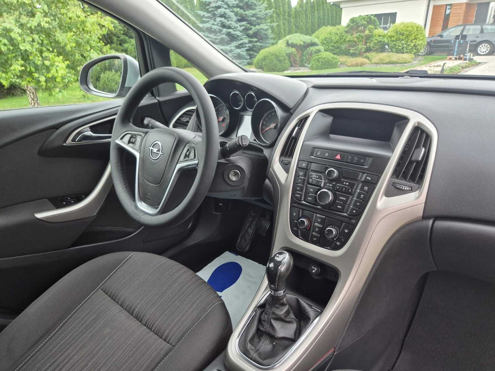 Opel Astra J 1.4 16V TB 140KM // Klima // 2012r. //