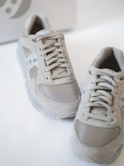 Мужские оригинальные кроссовки Saucony Shadow 5000 70637-5s (3 цвета)