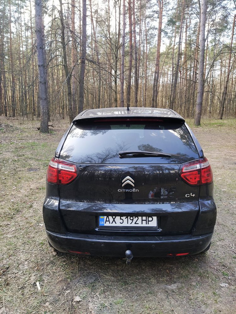 Срочно!!!Продам Citroën C4 picasso.