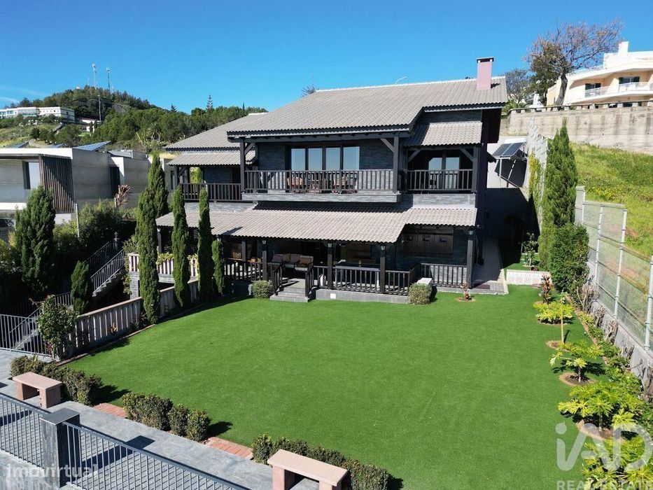 Casa / Villa T4 em São Martinho de 446,00 m2