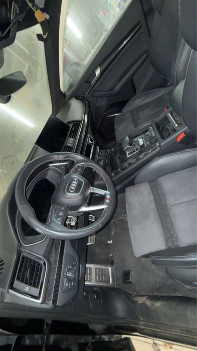 Ауди sq5 2023 рік