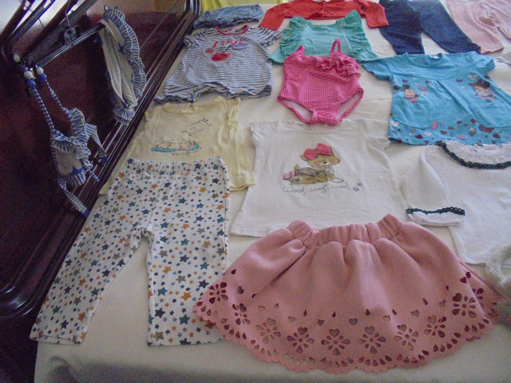 lote de roupa de menina o biquíni lindo