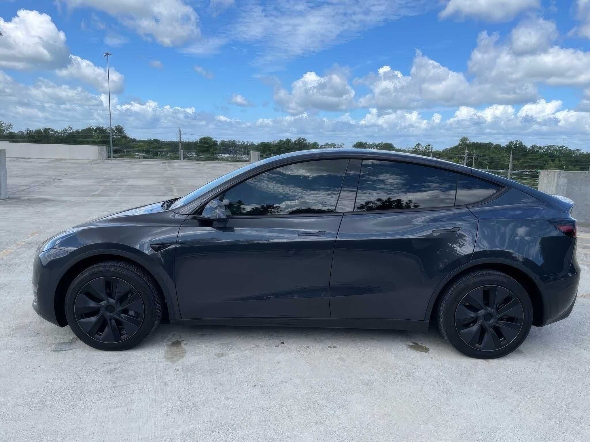 2025 Tesla Model Y Long Range