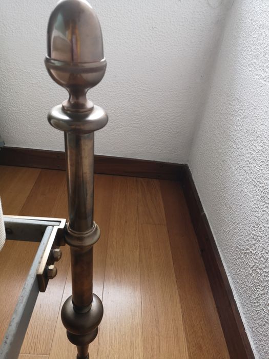 Cama de casal em latão 140cmx195cm