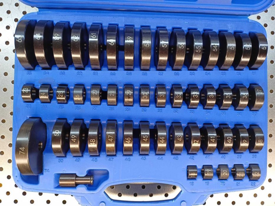 montażu i demontażu łożysk oraz tulei, adaptery prasy 18-74 mm 52-el.