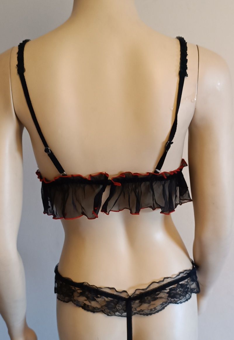 Conjunto Lingerie. Soutien e Tanga. S/ M.  Novo