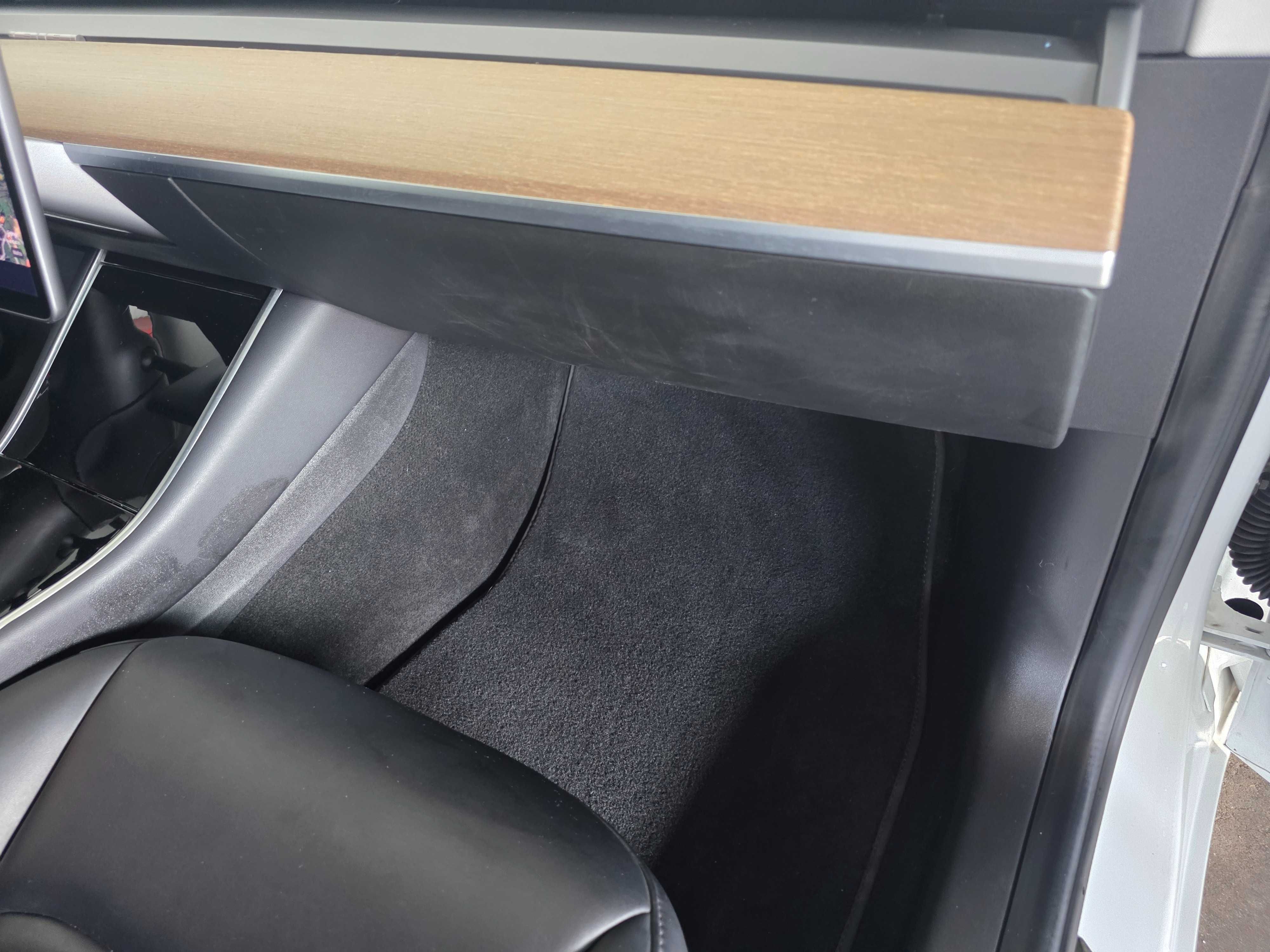Tesla Model 3 Standard Range Plus RWD