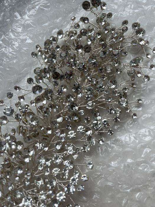 Весільна прикраса для зачіски