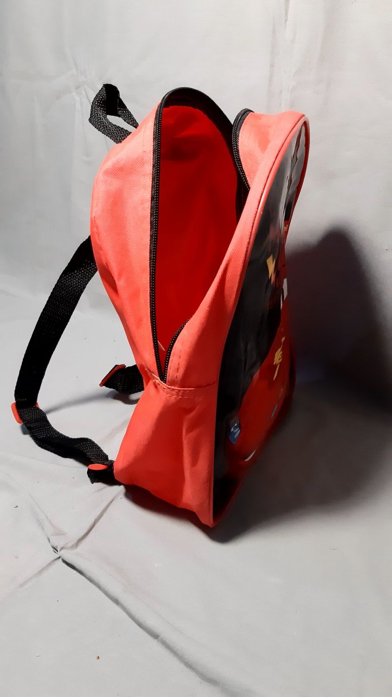 Mochila e chinelos Faísca McQueen