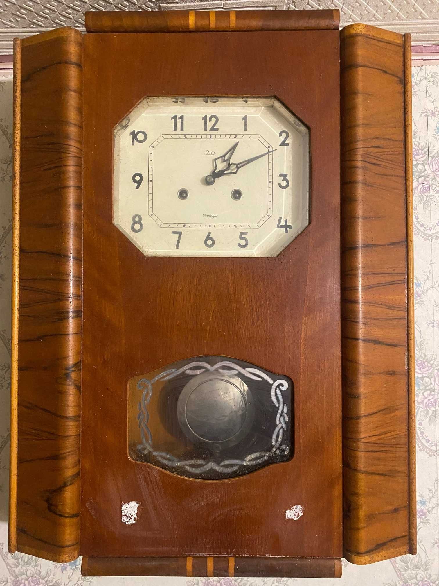 Годинник настінний маятниковий "Янтарь" з боєм 1961 р.