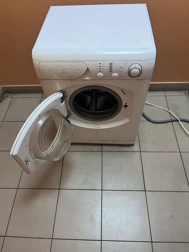 Запчастини для стиральной машини Ariston AVL 109 R