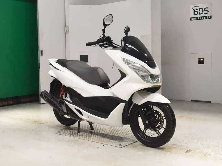 Максі скутер Honda PCX 150 KF18 з документами без пробігу Україною