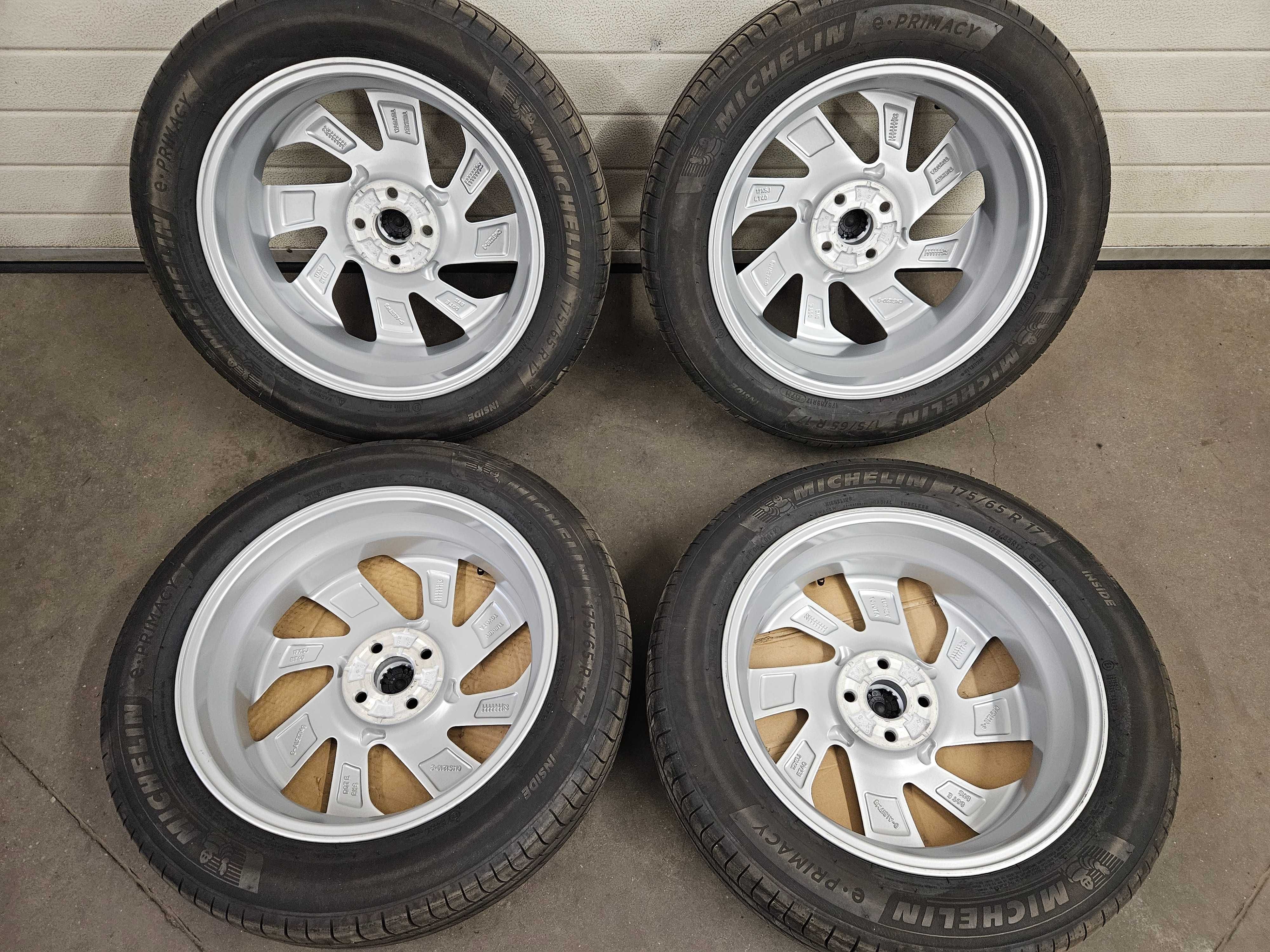 4x100 R17 - Koła Toyota Aygo X Yaris Suzuki Swift Kia Rio Hyundai