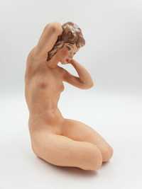 Piękna porcelanowa biskwitowa figurka akt kobiecy