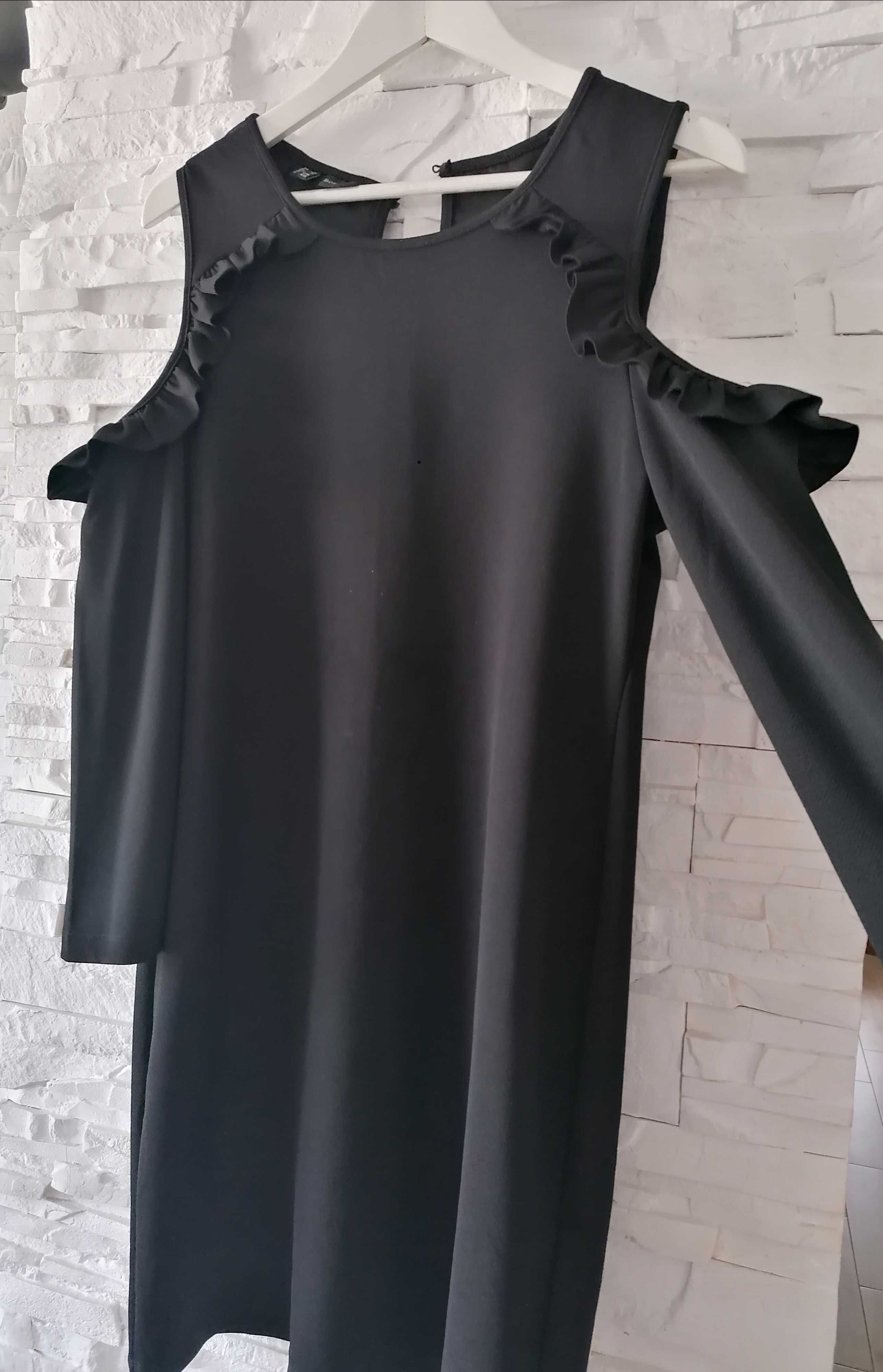 Czarna sukienka Cold Shoulder  r. 40/42