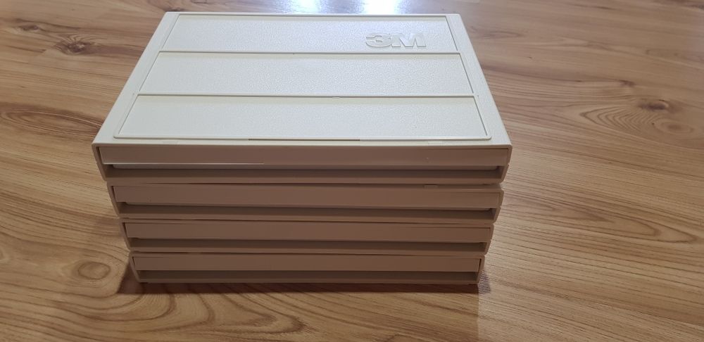 Organizery/pudełka na pierścienie ortodontyczne