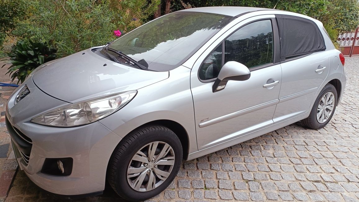 Peugeot 207 1.6 HDI 2012