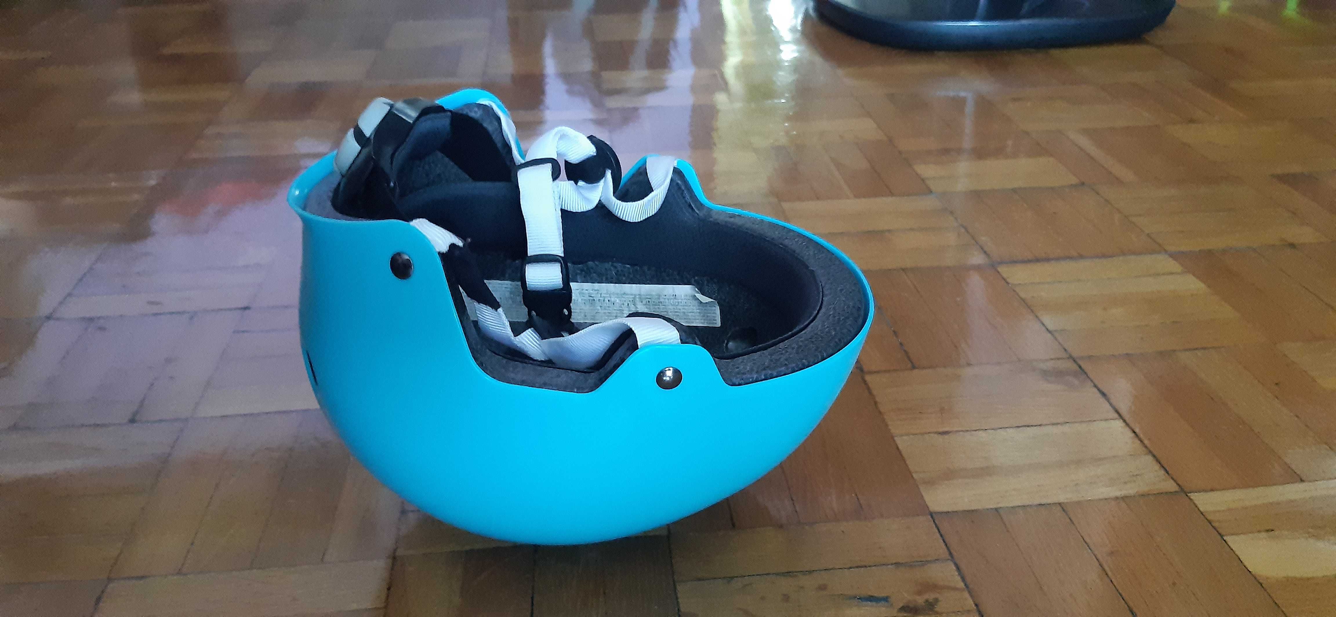 Kask na rolki, deskorolkę, hulajnogę Oxelo / cyjanowy