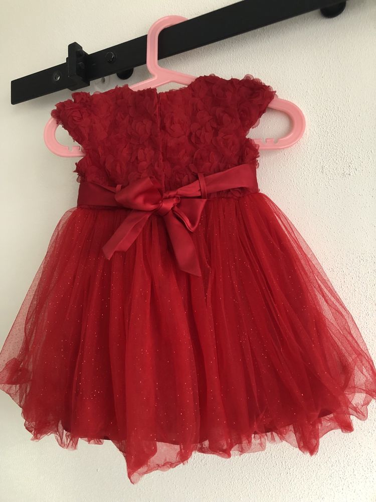 Sukieneczka czerwona