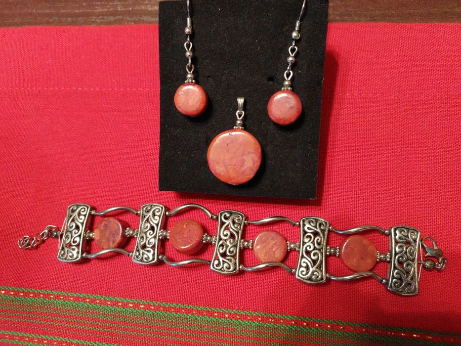 Bransoletka, kolczyki, zawieszka komplet koral