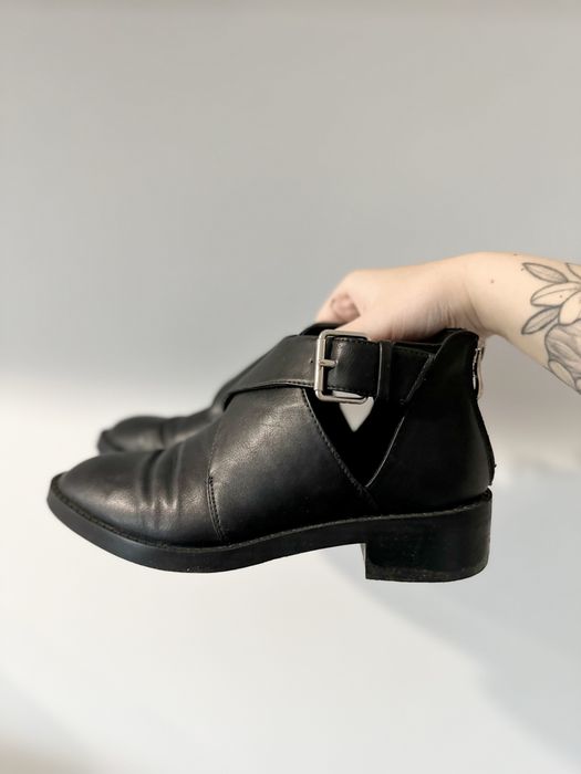 Buty botki do kostki ażurowe czarne klasyczne