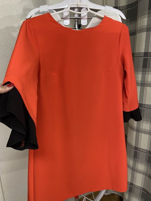 Женское платье размер 38