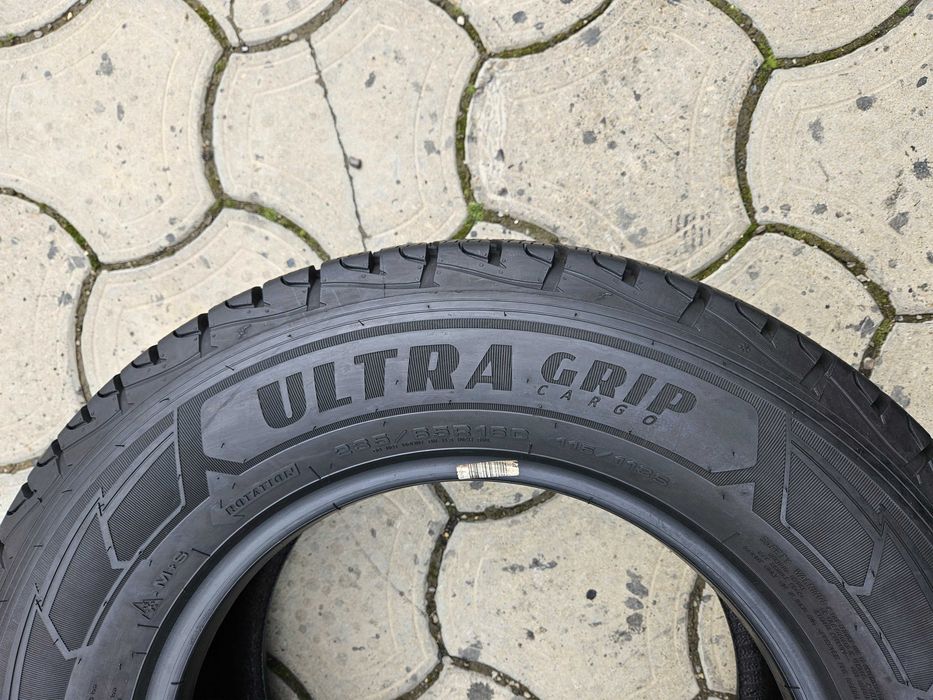 Шинa 235/65 R16c Goodyear (Гудієр) 1шт. зимова резина