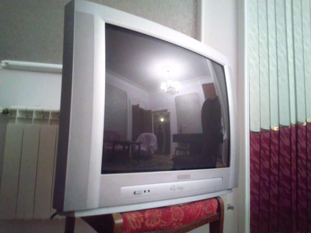 Телевизор Филипс 28’’панорамный стерео