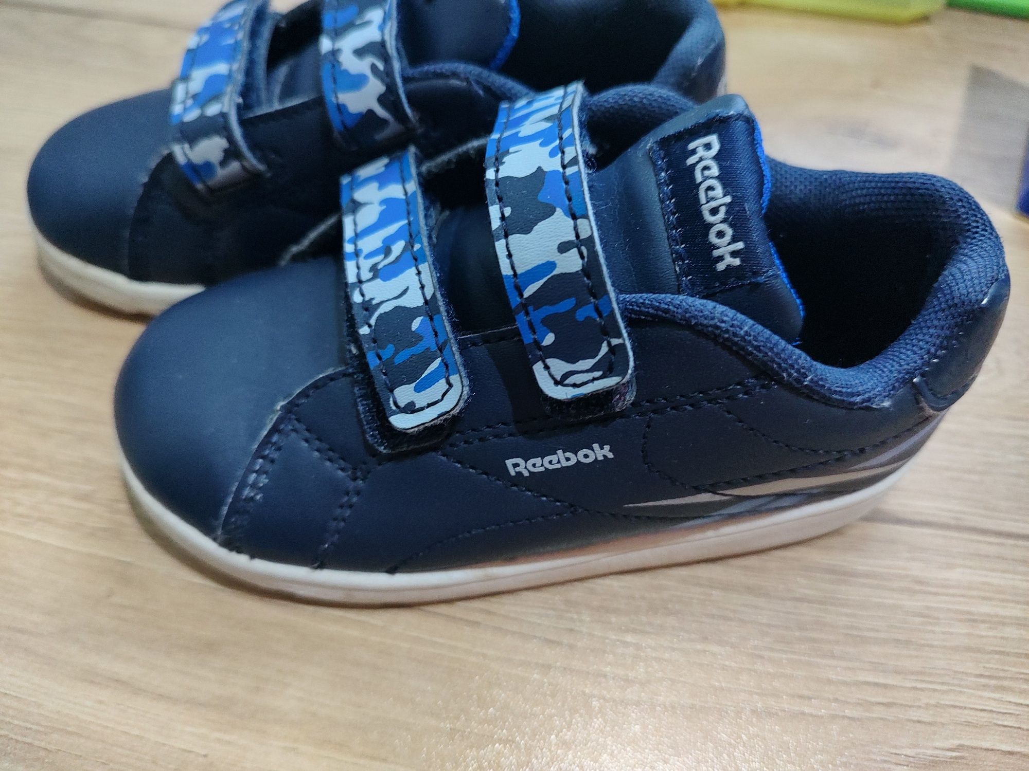 Adidasy chłopięce Reebok 24