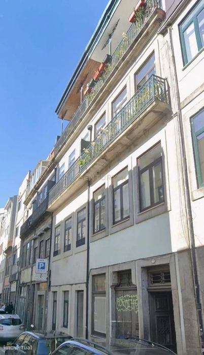 Prédio tradicional na baixa do Porto