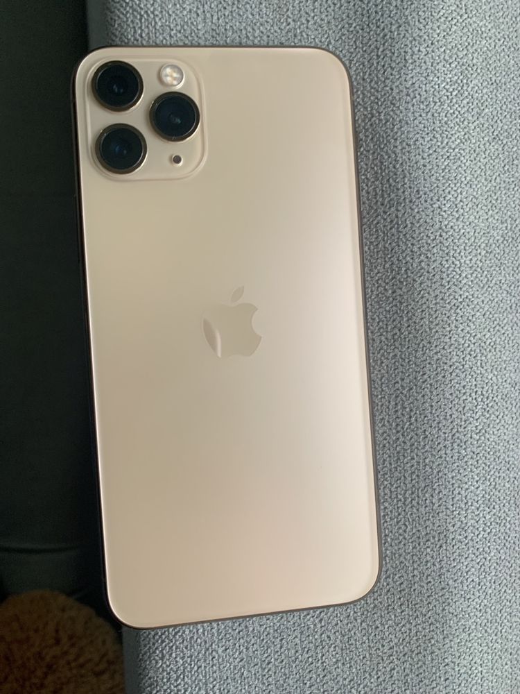 Продам Iphone 11 pro 512 gb