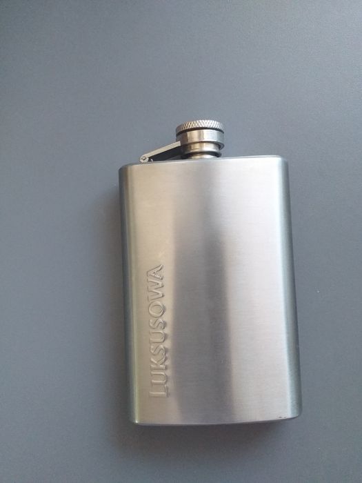 Piersiowka metalowa 100ml