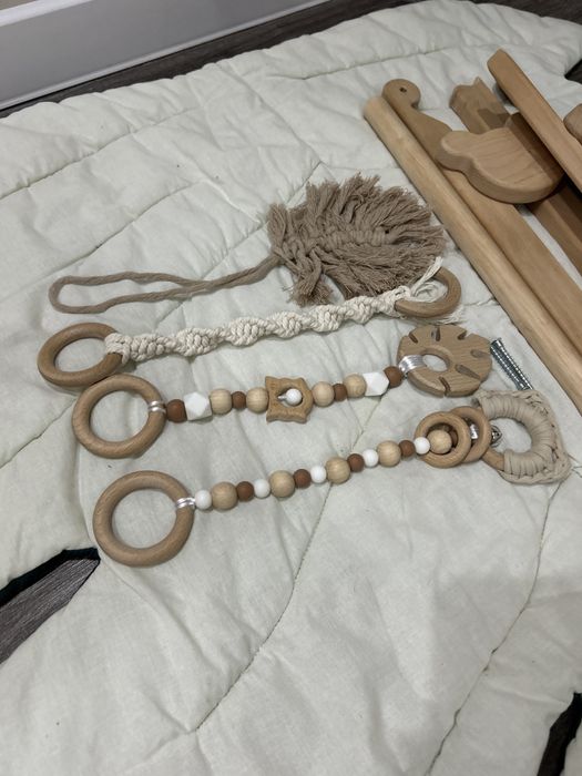 Продам дитячий підлоговий мобіль