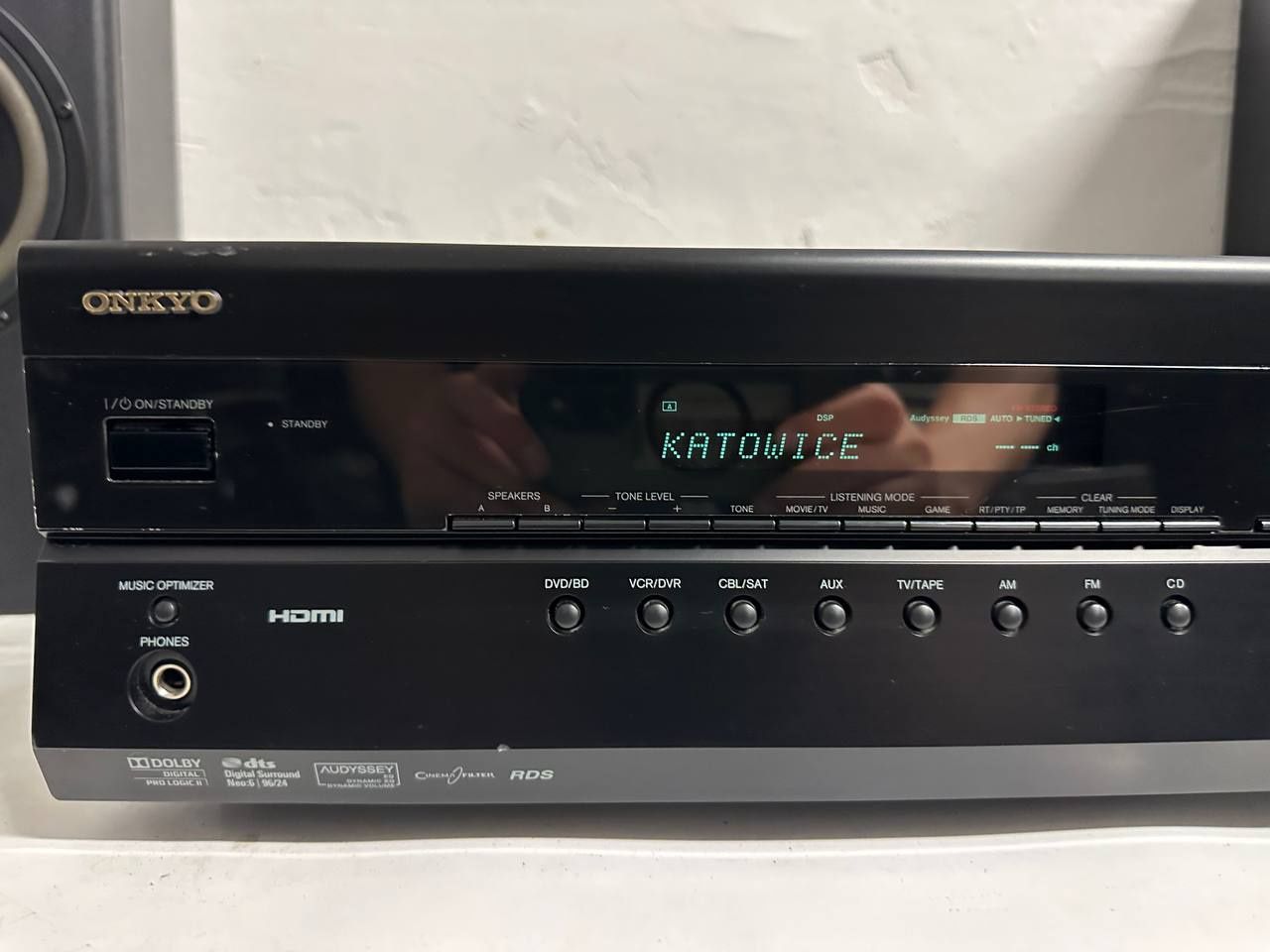 5.1 AV Amplituner Onkyo HT-R370, 5*125 W, HDMI 

Dzięki amplitunerowi